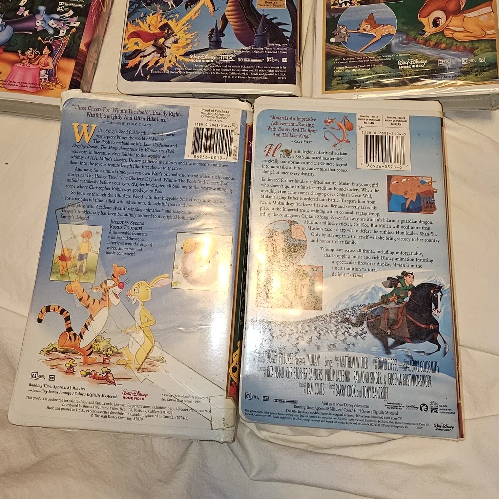 Vintage VHS Movie Collection Aladdin Sleeping Beauty Bambi Mulan Winnie The Pooh